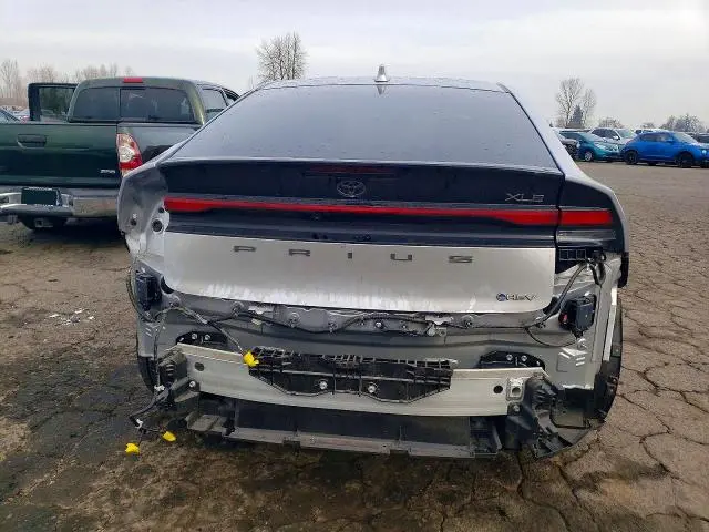 2024 TOYOTA PRIUS LE  