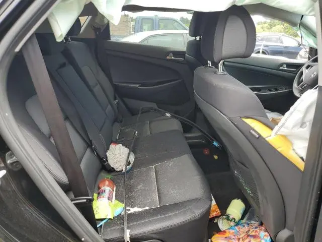 2018 HYUNDAI TUCSON SE  