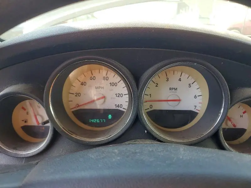 2010 DODGE CHARGER SXT  