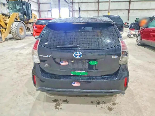 2017 TOYOTA PRIUS V FOUR  