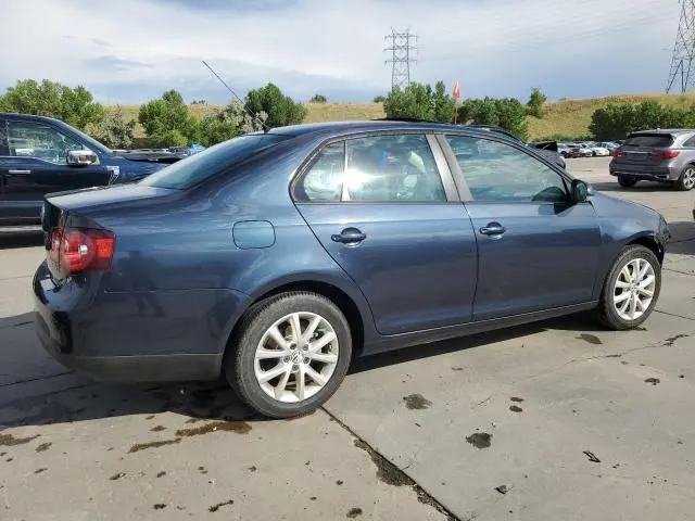 2010 VOLKSWAGEN JETTA SE  
