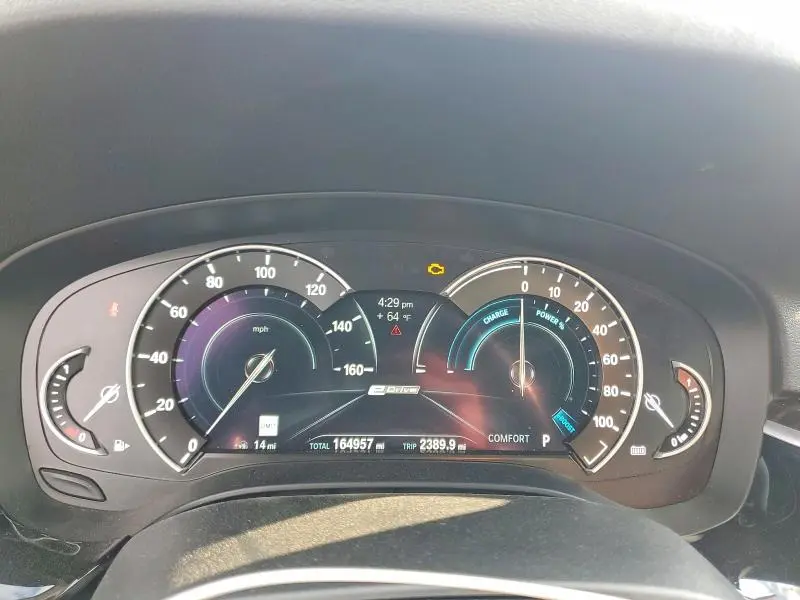 2019 BMW 530E   
