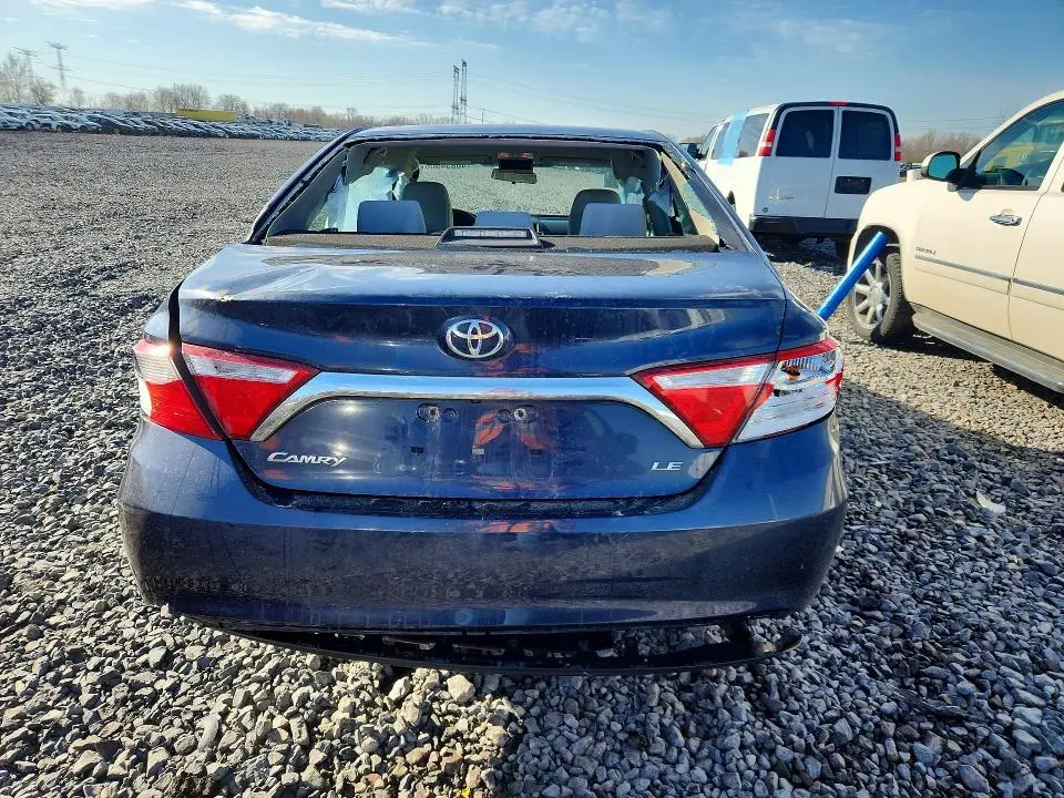 2015 TOYOTA CAMRY LE  
