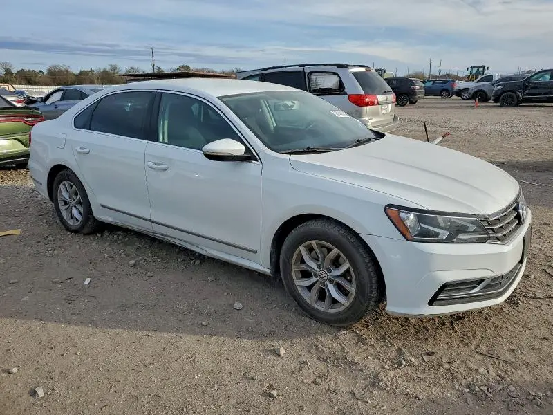 2016 VOLKSWAGEN PASSAT S  