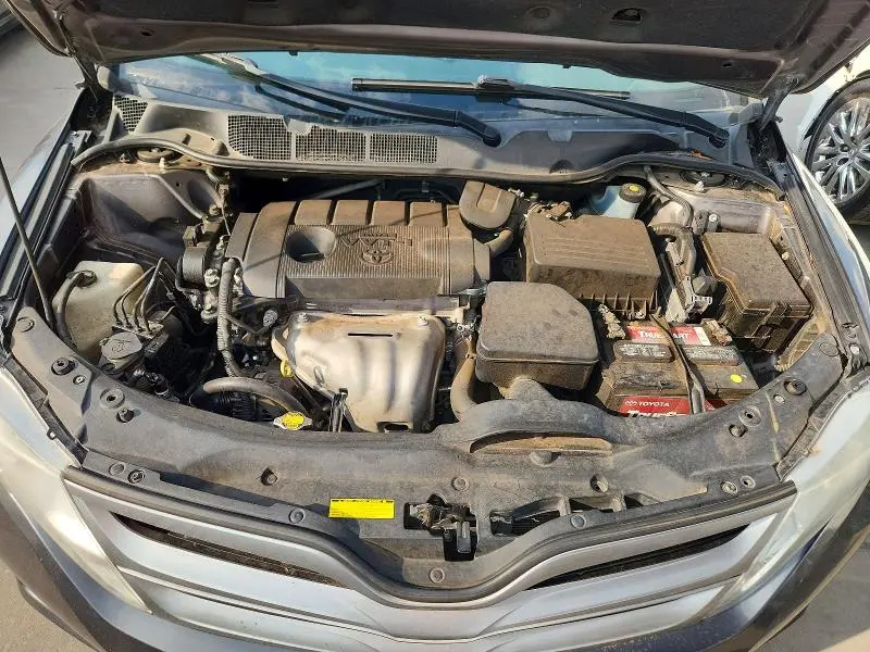 2013 TOYOTA VENZA LE  