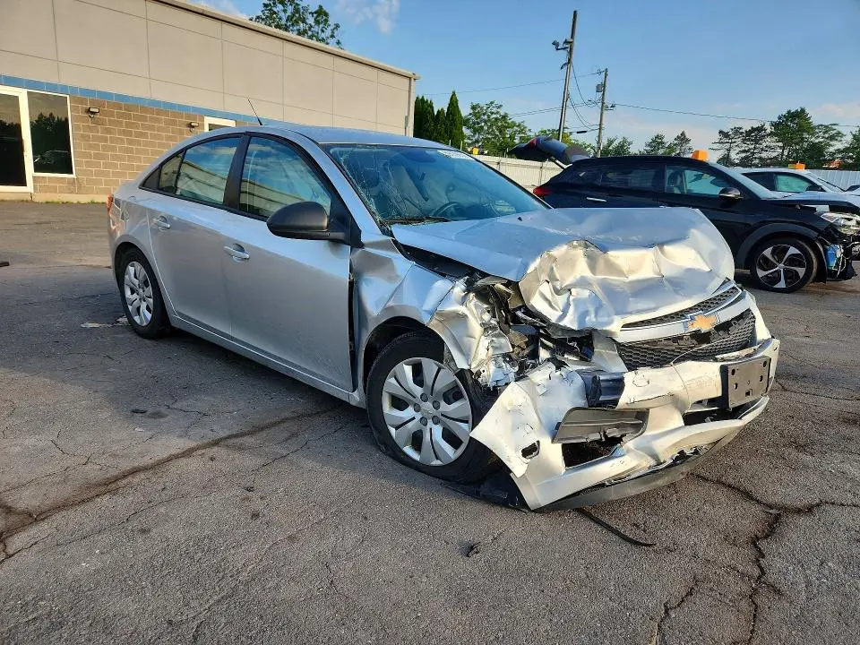 2013 CHEVROLET CRUZE LS  