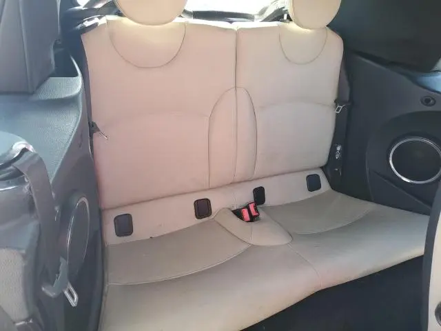 2011 MINI COOPER   