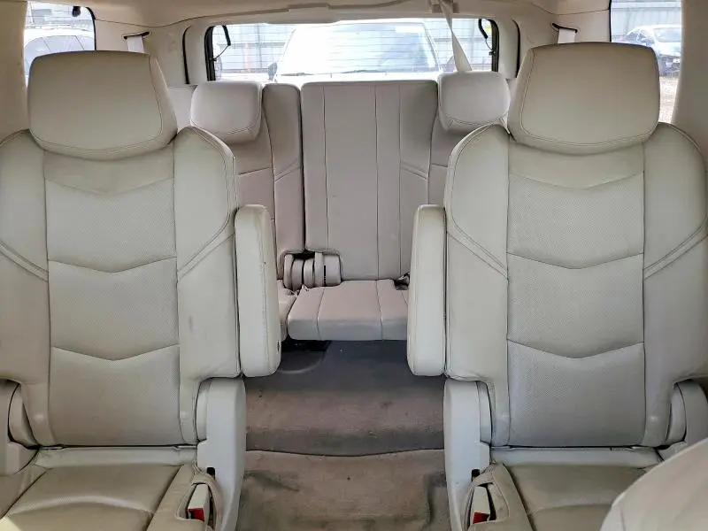 2017 CADILLAC ESCALADE LUXURY  