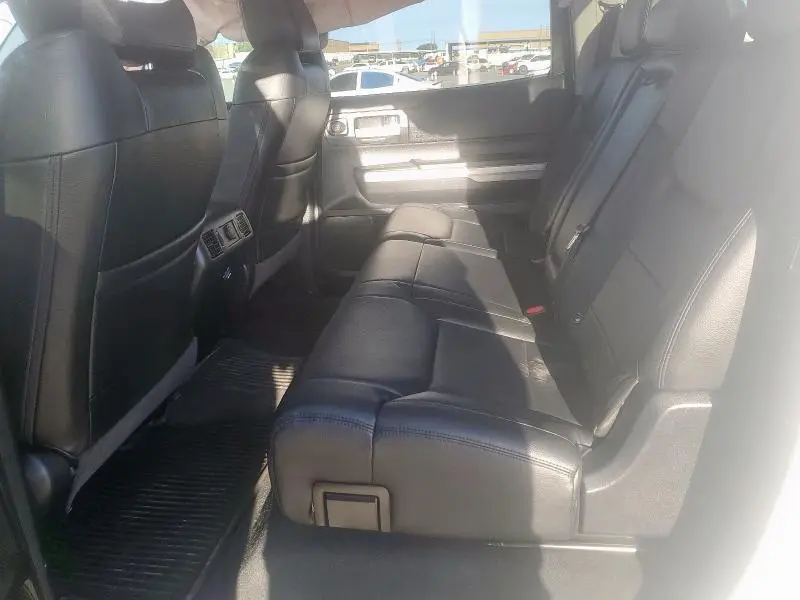 2019 TOYOTA TUNDRA CREWMAX SR5  