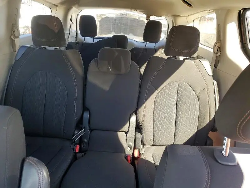 2018 CHRYSLER PACIFICA LX  