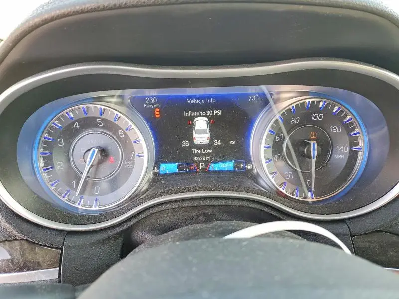 2016 CHRYSLER 300C   
