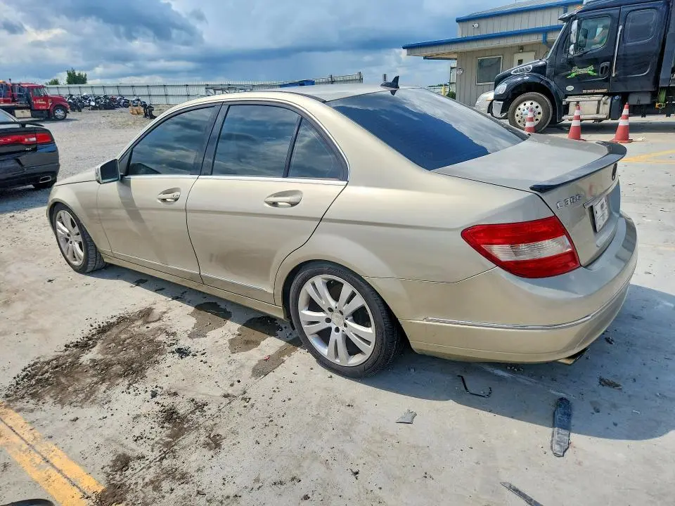 2011 MERCEDES-BENZ C 300  