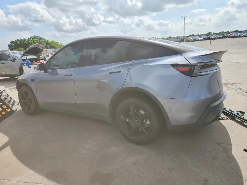 2026 TESLA MODEL Y   