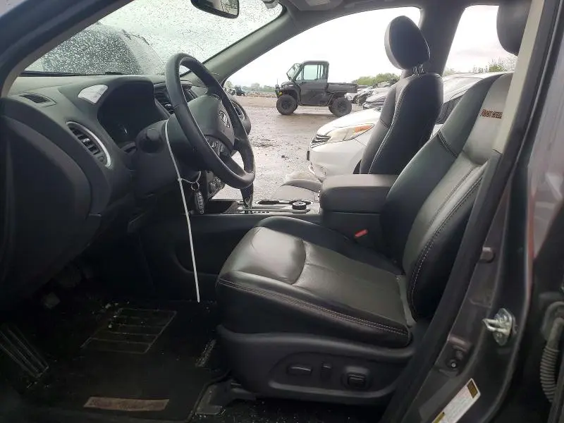 2019 NISSAN PATHFINDER SL  