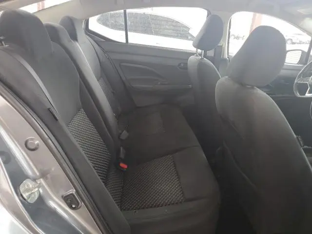 2021 NISSAN VERSA S  