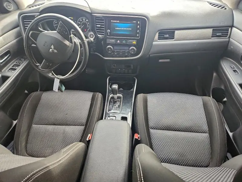 2018 MITSUBISHI OUTLANDER SE  