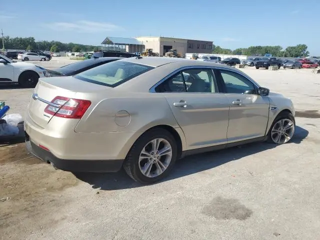 2018 FORD TAURUS SE  
