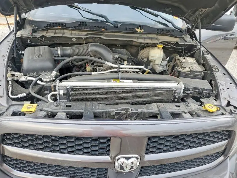 2016 RAM 1500 ST  