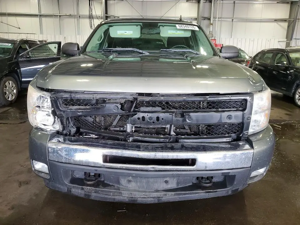 2011 CHEVROLET SILVERADO K1500 LT  