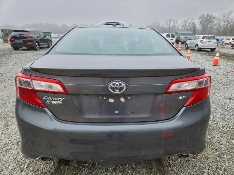 2012 TOYOTA CAMRY SE  