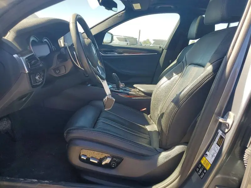 2019 BMW 530 XI  