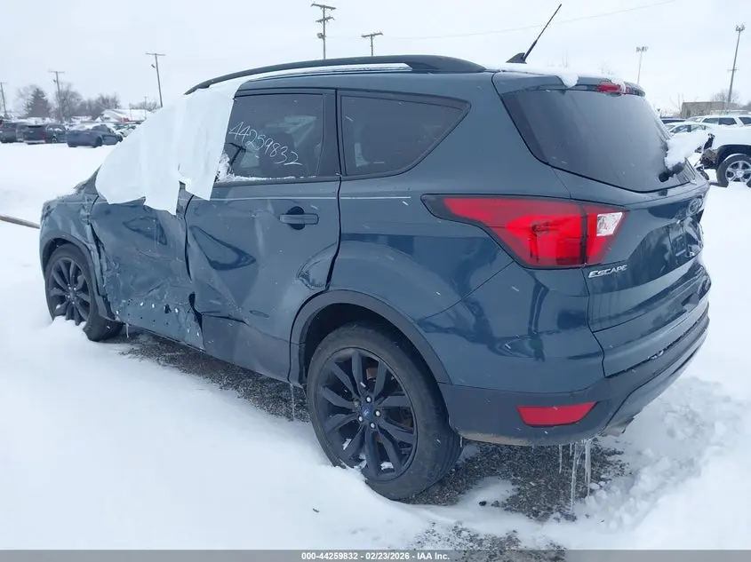 2019 FORD ESCAPE SE