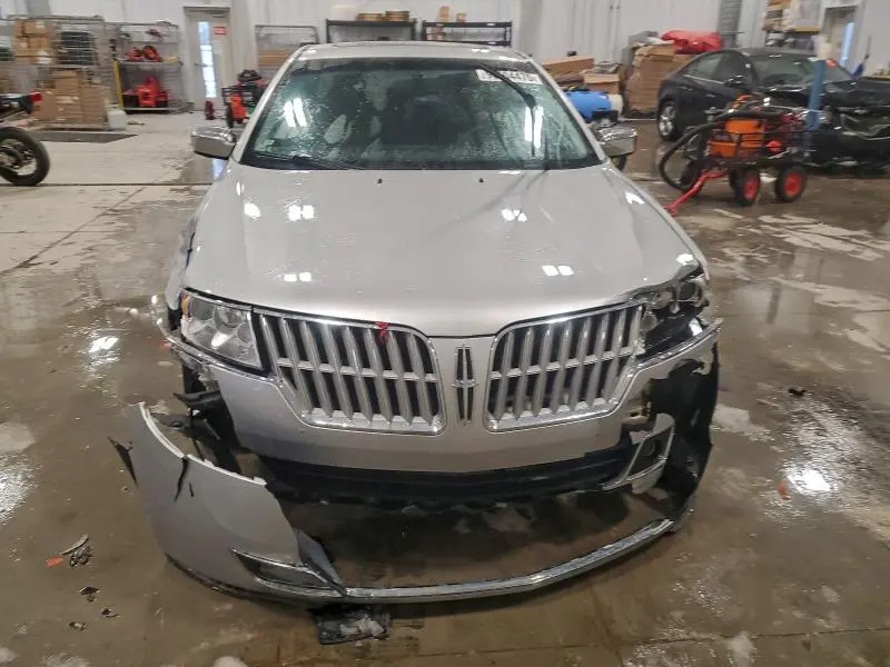 2011 LINCOLN MKZ   