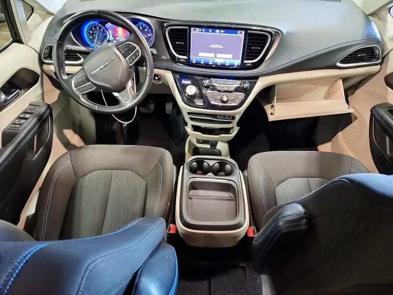 2021 CHRYSLER PACIFICA TOURING  
