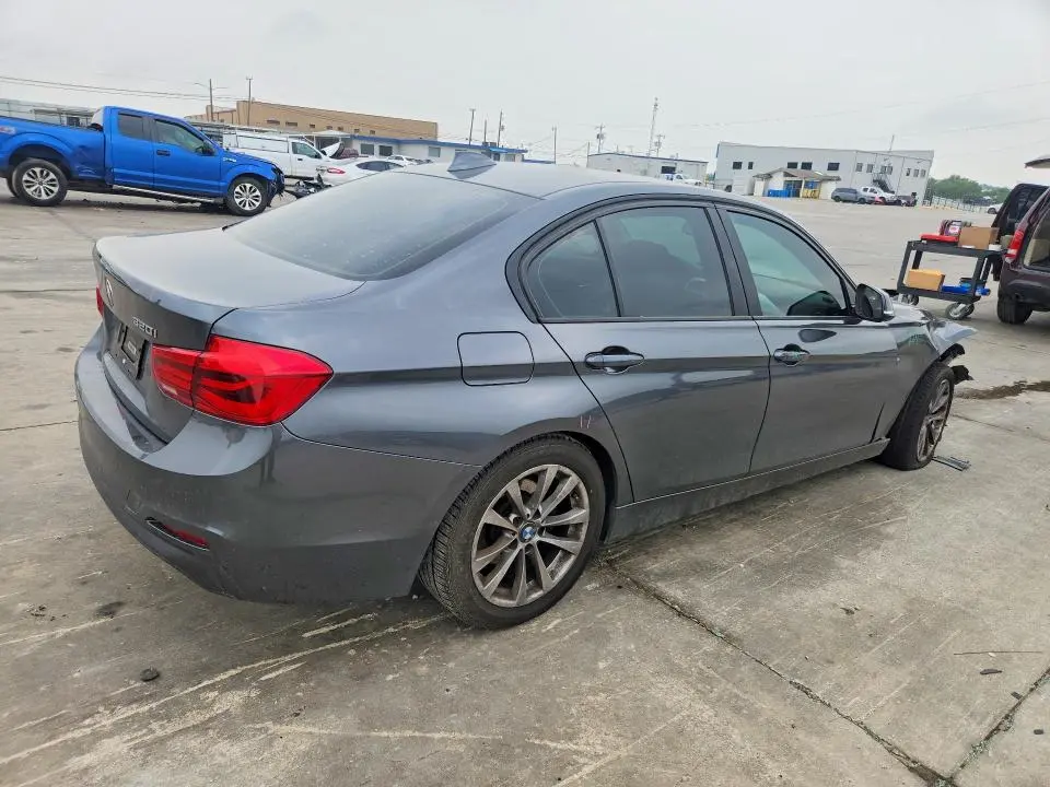 2018 BMW 320 I  