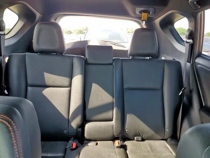 2016 TOYOTA RAV4 SE