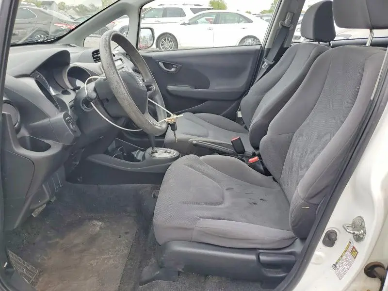 2010 HONDA FIT   