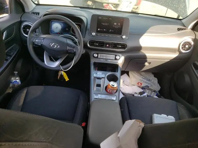 2023 HYUNDAI KONA SE  