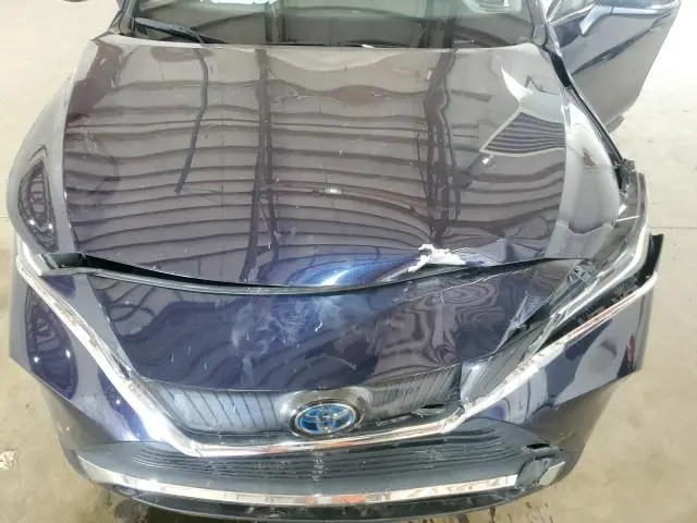 2021 TOYOTA VENZA LE  