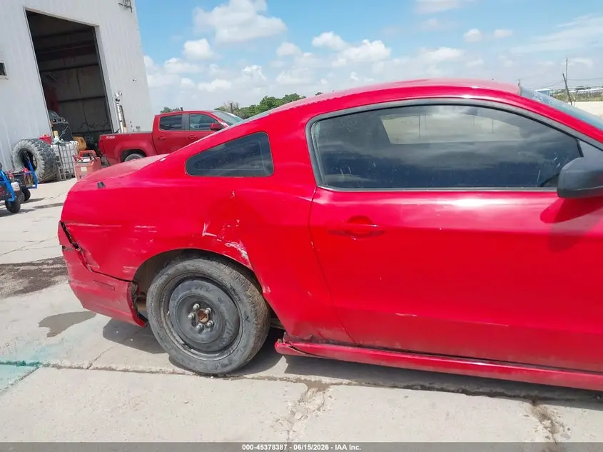 2014 FORD MUSTANG V6
