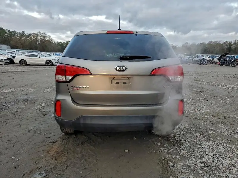 2015 KIA SORENTO LX  