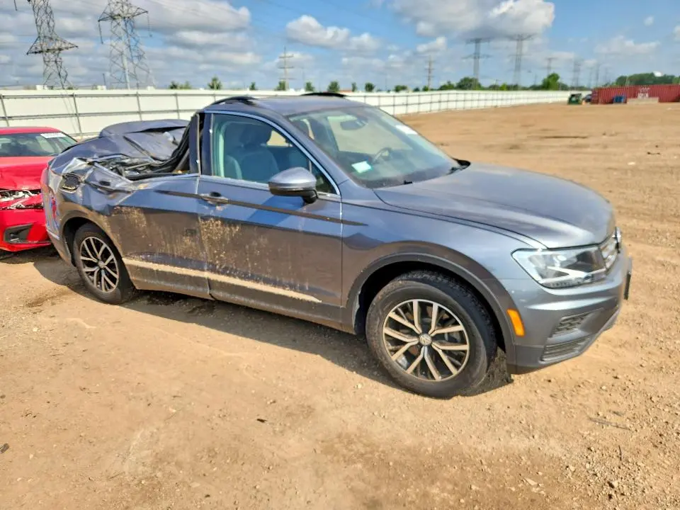 2021 VOLKSWAGEN TIGUAN SE  