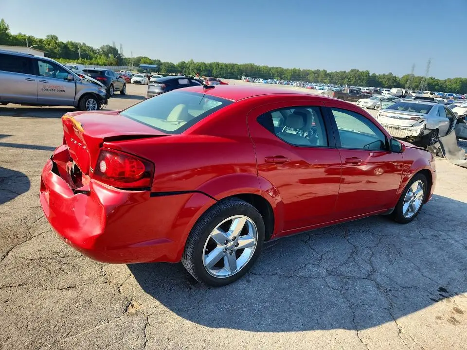 2011 DODGE AVENGER LUX  