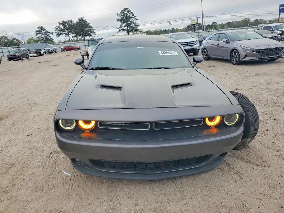 2019 DODGE CHALLENGER SXT  