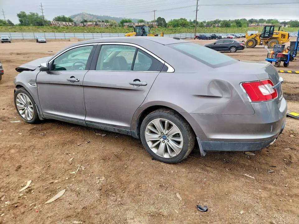 2012 FORD TAURUS LIMITED  