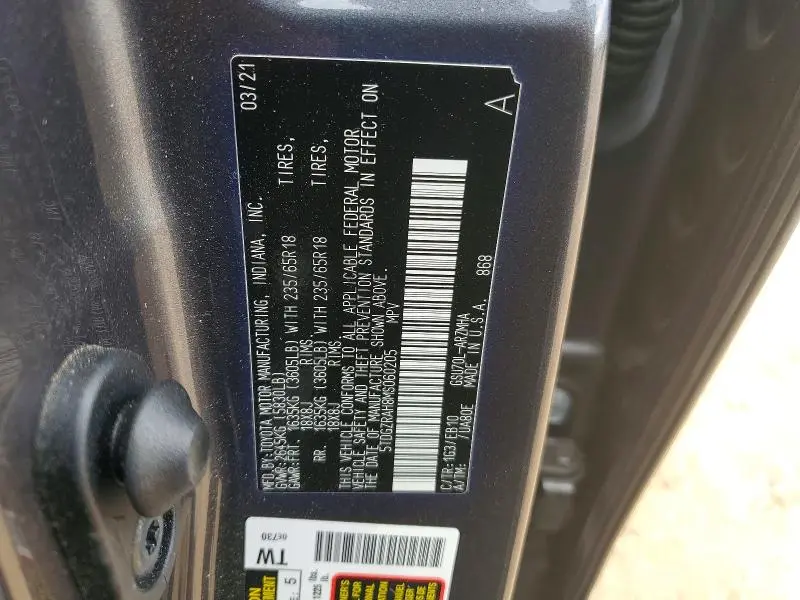 2021 TOYOTA HIGHLANDER XLE  