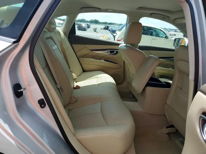 2013 INFINITI M37 X  