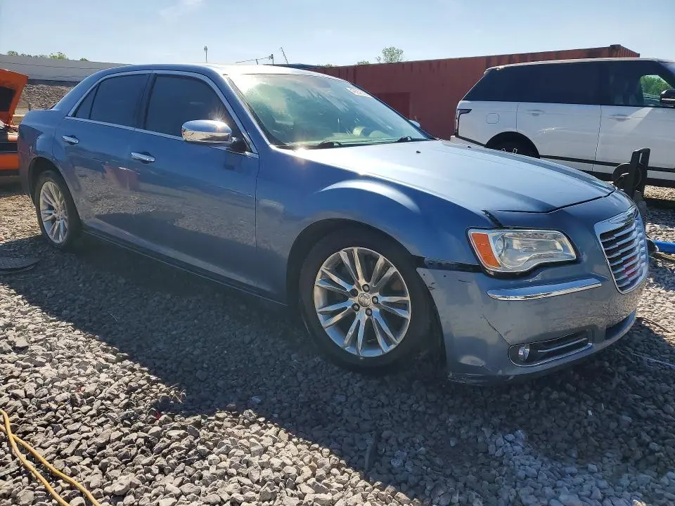 2011 CHRYSLER 300C   