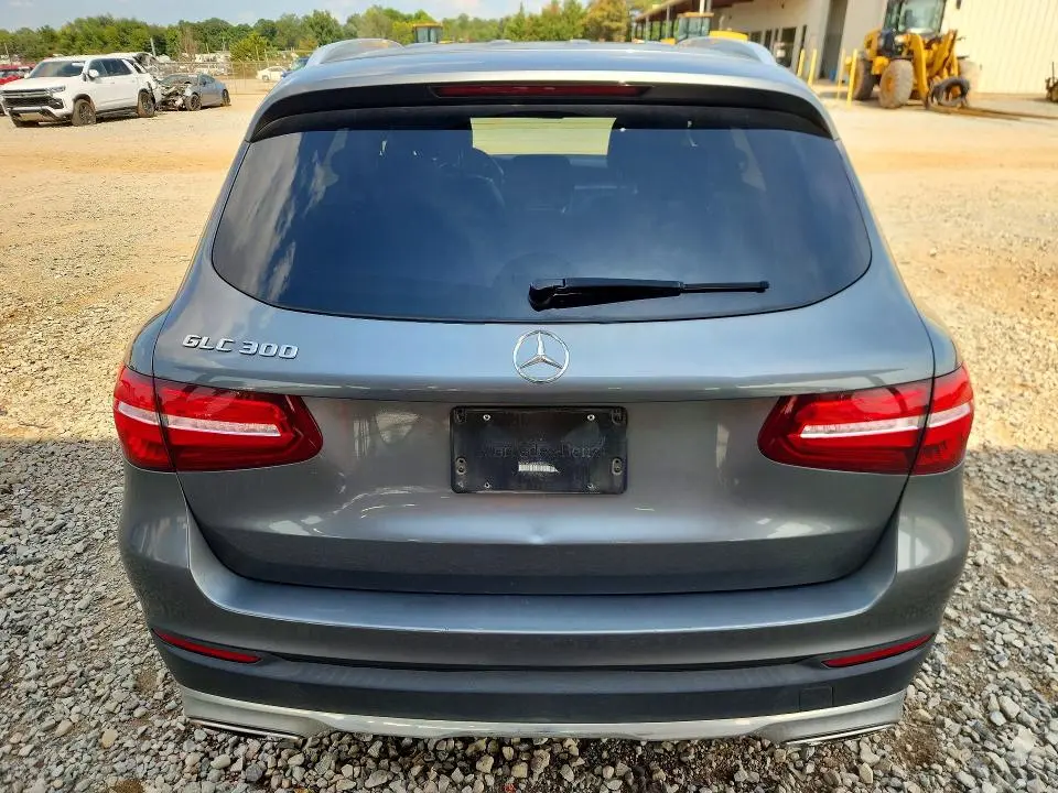 2017 MERCEDES-BENZ GLC 300  