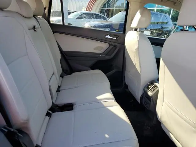 2020 VOLKSWAGEN TIGUAN SE  