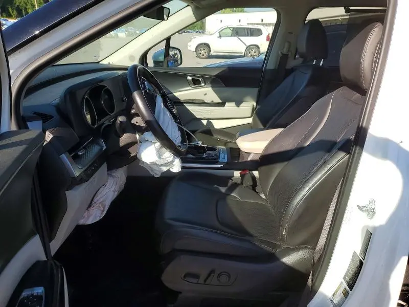 2023 KIA CARNIVAL LX  