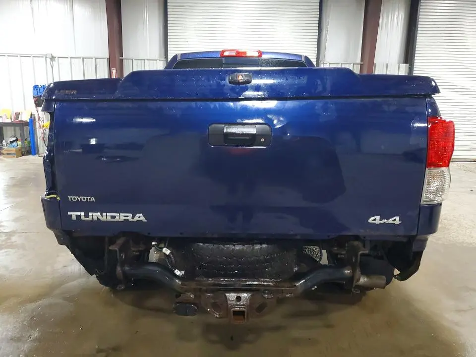 2011 TOYOTA TUNDRA DOUBLE CAB SR5  