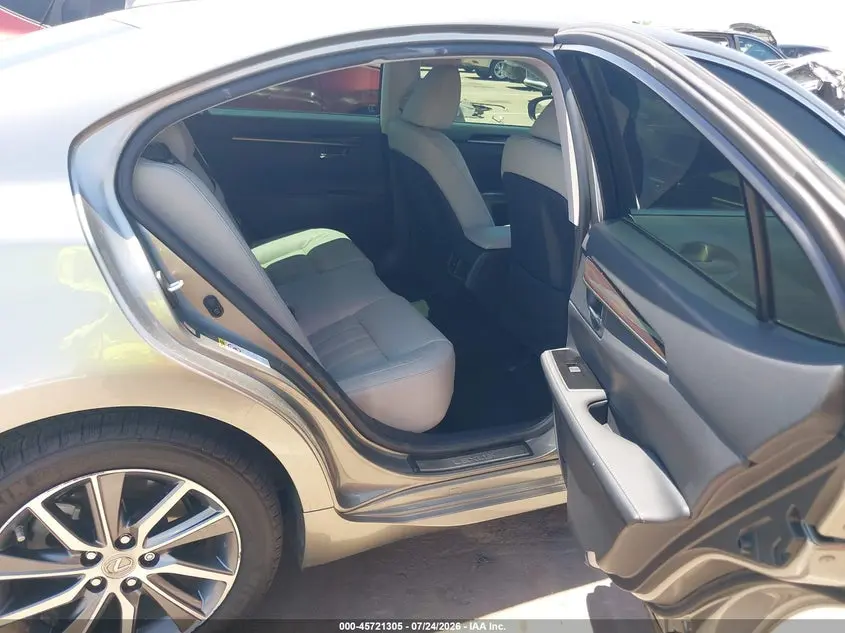 2018 LEXUS ES 300H  