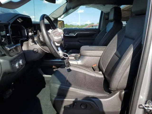 2024 GMC SIERRA K1500 SLT  