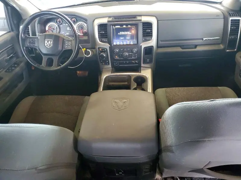 2018 RAM 1500 SLT  