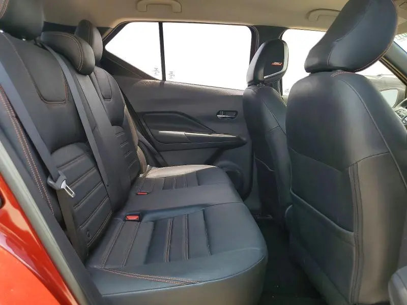 2019 NISSAN KICKS SR  